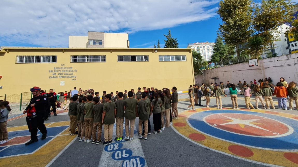 Afetlere Hazırlık Yolunda: Okulumuzda Arama Kurtarma Eğitimi ve Tatbikat